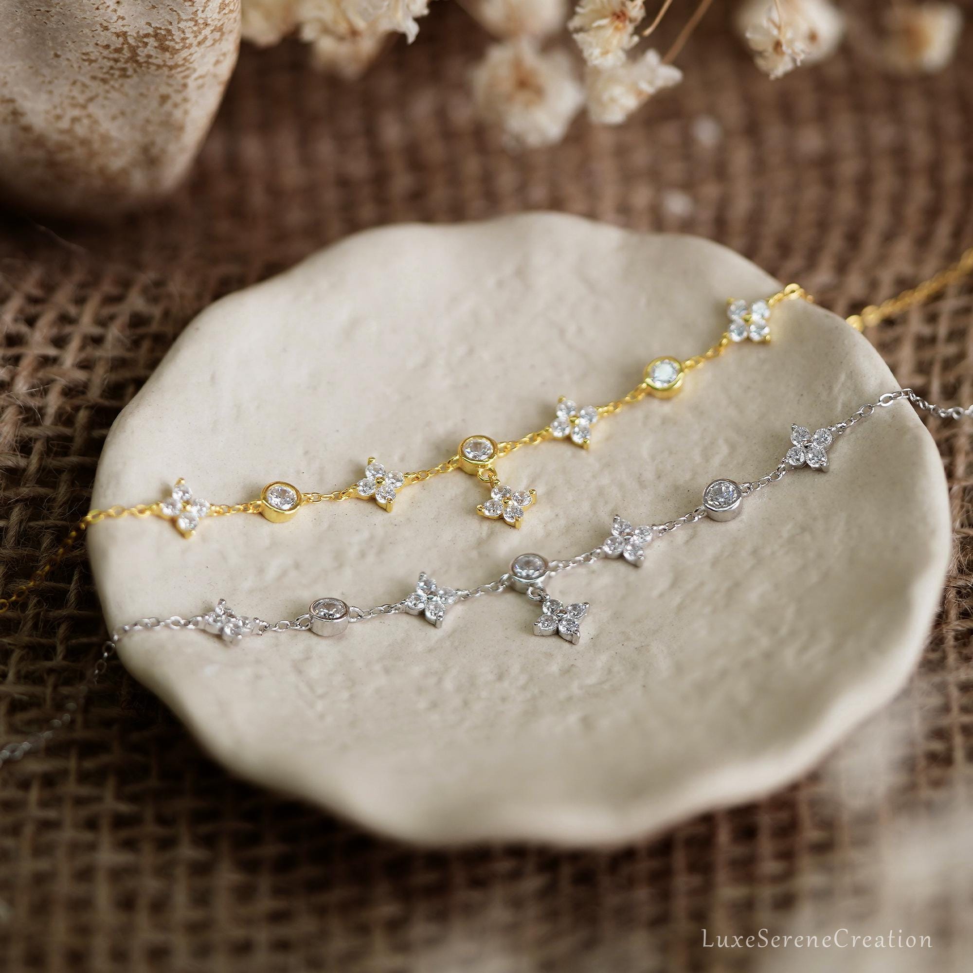 925 Sterling Silver Flowers Diamonds Bracelet Minimalist Diamond 925 Sterling Silver Flowers Diamonds Bracelet Minimalist Diamond